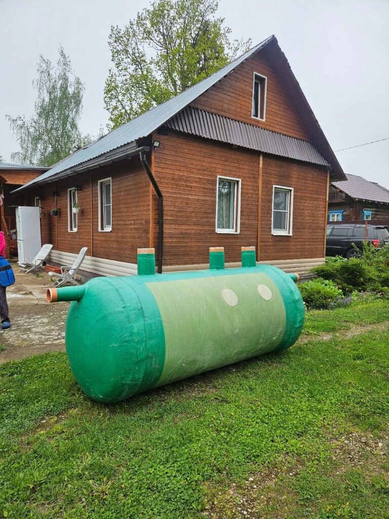 Монтаж септика 2.0 куба г. Луга